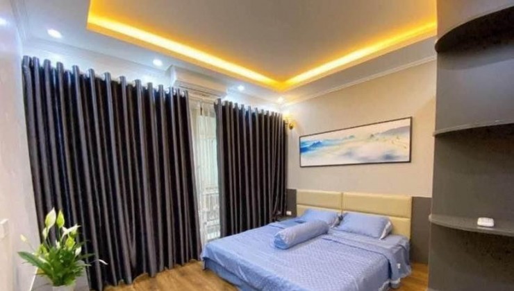 BÁN NHÀ NGUYỄN CHÁNH, HAI MẶT TIỀN, VỪA Ở VỪA KINH DOANH,  DT 55M: 5 TẦNG: NHỈNH 11 TỶ