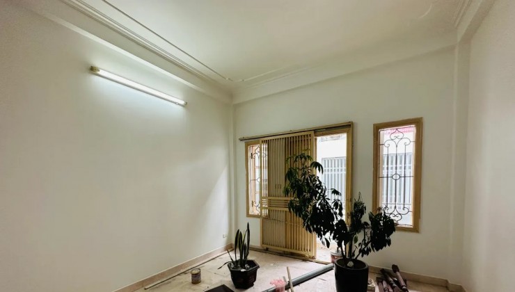 BÁN NHÀ: Đông Ngạc .DT: 42m2 - 5 tầng - MT 4m - 7.8 tỷ