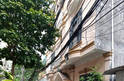 Chính chủ bán nhà Nguyễn Khang, quận Cầu Giấy, lô góc, Dt: 45mx4t, nhỉnh 9 tỷ, nhiều tiện ích