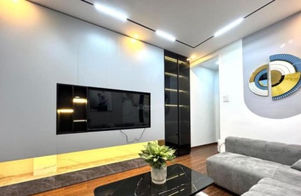 Bán nhà Đống Đa oto 7 chỗ đỗ cổng kinh doanh sầm uất giá 7 tỷ LH em Thủy 0908152222