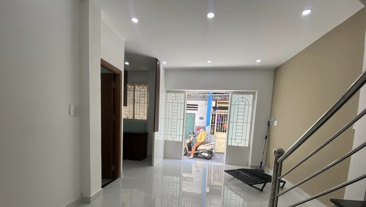 A - Nhà bán  Phú Nhuận 67m2 ,  5 Tầng BTCT -  Lê Văn Sỹ P13  Giảm còn 6 tỷ 2