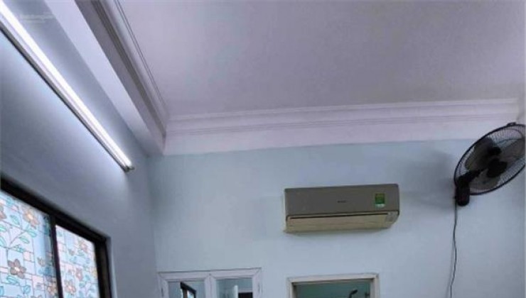 Quận 4. 3 tỷ 150tr, 39,1m2, p18