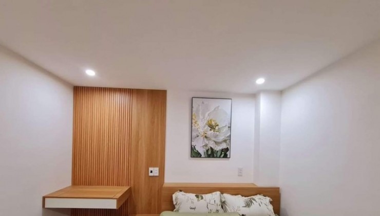 Nhà ngon, 50M2,  NGUYỄN PHƯỚC NGUYÊN, Ngang 5 vuông vức, cho VC trẻ.