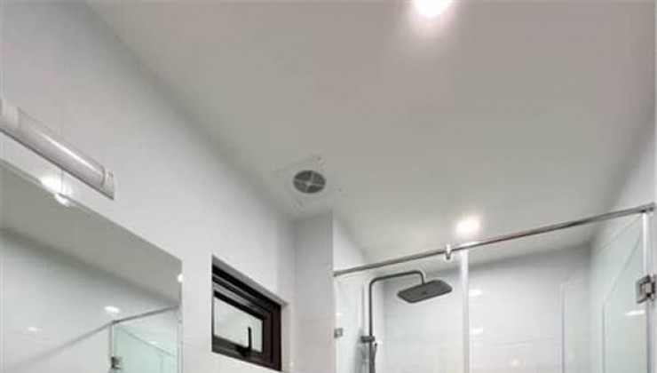 Bán nhà mặt phố gần đường Trường Chinh, Thanh Xuân, Hà Nội. 62m2 xây mới, sổ đỏ chính chủ. Giá chào 12,5 tỷ có thương lượng