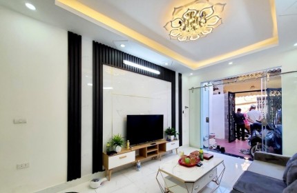 Lê Trọng Tấn Lô Góc, Nhà Đẹp Thang Máy 6 Tầng, 45m² Giá 6.5 Tỷ