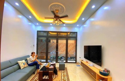 CẦN BÁN GẤP ! VĂN CAO 35m2 - 4.7 Tỷ -  LÔ GÓC - GẦN CHỢ - TRƯỜNG HỌC - BỆNH VIỆN LAO PHỔI - KINH DOANH HẾT NƯỚC CHẤM