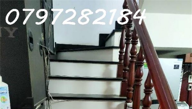 BÁN NHÀ GẦN CHỢ NHỎ LÊ VĂN VIỆT - DT 42 M2 ,LÊ VĂN VIỆT,QUẬN 9 ,TP THỦ ĐỨC