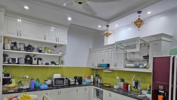 NHÀ ĐẸP Ở NGAY PHÚ VIIEN- LONG BIÊN 60M2, 6 TẦNG,MẶT TIỀN 6M, 11 TỶ.