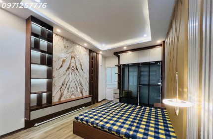 CHÍNH CHỦ BÁM NHÀ-KIM GIANG-HOÀNG MAI-DT:37M2-MT3,7M2-4TANG- GIÁ 5,56TY- OTO TRÁNH BA GÁC CÁCH 10M- RA MẶT PHỐ 100M RA MẶT PHỐ.