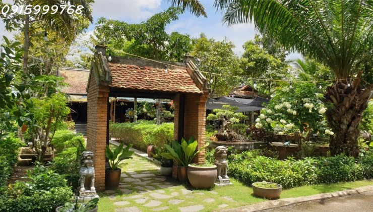 Biệt Phủ gỗ trong khu Compound 14 căn Villa cách Q7 chỉ 20km, Dt 600m2 kiểu cổ đậm nét Văn Hóa VN