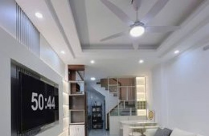 Ngọc Thuỵ,Long Biên 38m2*mt 4m hàng xóm KĐT Khai Sơn ngõ nông gần ô tô giá chỉ 5.2 tỷ