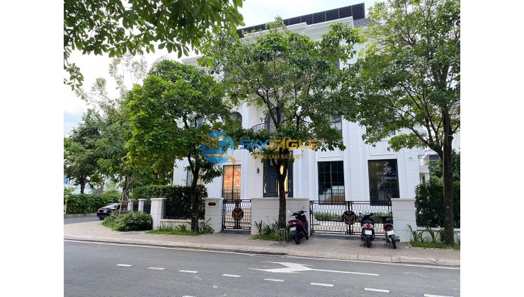 Bán gấp biệt thự Tân Cảng thuộc khu đô thị Vinhomes Central Park