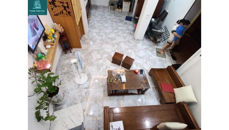 Bán Nhà phố Hưng Phúc, 1 bước ra phố, View hồ , 5 tầng TK Đẹp, 50m2, 6.4 tỷ