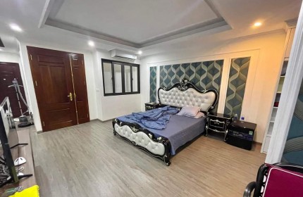 Bán nhà Hoàng Quốc Việt vỉa hè ô tô tránh ô thang máy, gara ô tô, KD VP, SPA 50m-12.8 tỷ