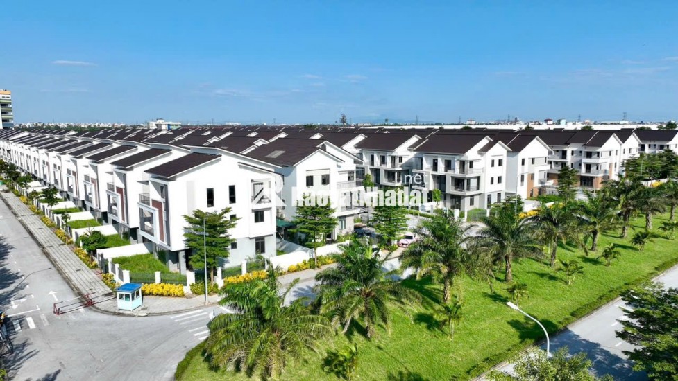 Biệt thự 180m2 Park View hơn 10 tỷ, cách cầu Vĩnh Tuy 12 km, giá gốc CĐT, thanh toán theo tiến độ