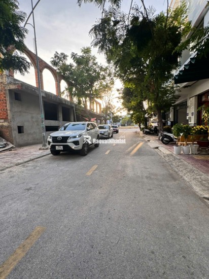 CHO THUÊ NHÀ NGUYÊN CĂN KHU K1 BÊN HÔNG QUÁN VUA NƯỚNG MỚI 100% tại K1 Phan Rang