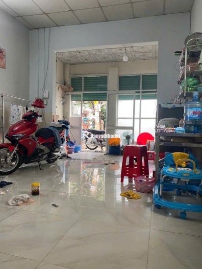 Bán nhà GÒ Vấp,diện tích 54m2,MT4m, hẻm xe hơi