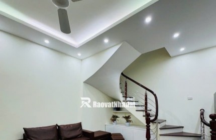 NGỌC HÀ- BA ĐÌNH / 5 Tầng 30m2 dân xây 6x tỷ