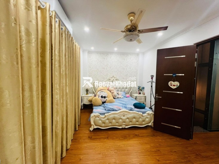PHÂN LÔ HOÀNG QUỐC VIỆT,  Ô TÔ NGỦ TRONG NHÀ, KINH DOANH, 75M*6T, THANG MÁY, 22.5 TỶ