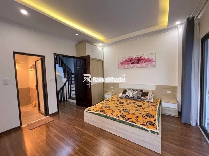 NGỌC LÂM -  5 TẦNG LÔ GÓC -  THÔNG NGUYỄN VĂN CỪ - GIÁ HƠN 7 TỶ