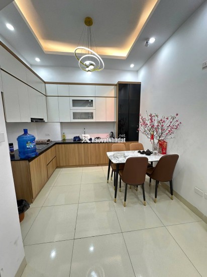 BÁN NHÀ QUẬN THANH XUÂN - Ô TÔ ĐỖ CỬA - MẶT NGÕ THÔNG - KINH DOANH SIÊU ĐỈNH  40 M x 5 TẦNG GIÁ CHÀO HƠN 10 TỶ