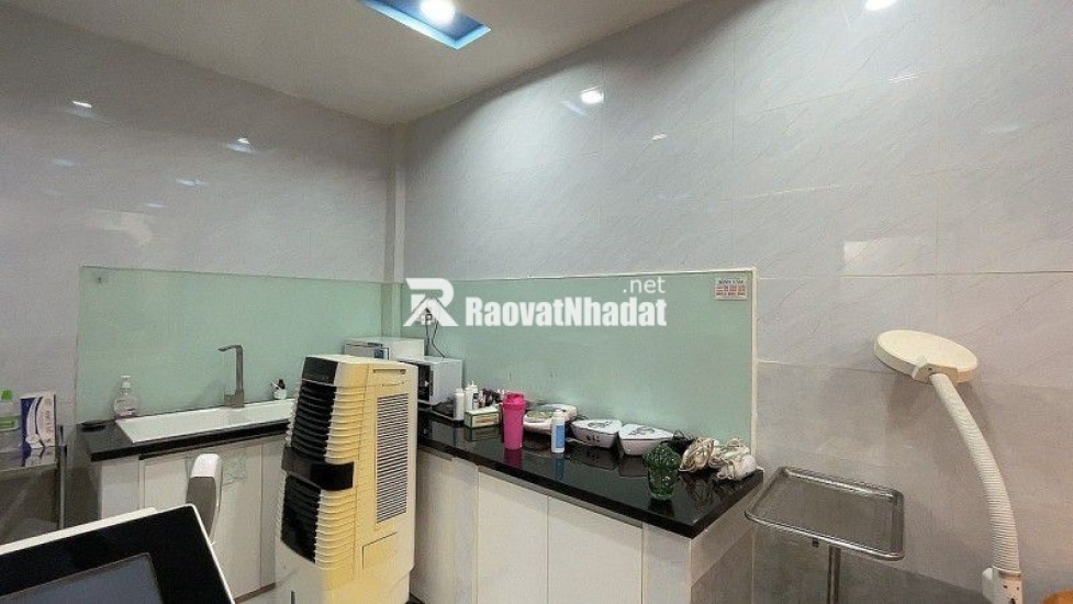 NHÀ ĐẸP - VỪA Ở VỪA KINH DOANH - CÁCH MẶT TIỀN 30M - 41M - 2 TẦNG - CHỈ NHỈNH 4 TỶ - THÍCH QUẢNG ĐỨC - PHÚ NHUẬN