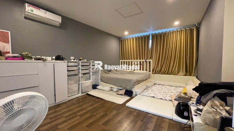 Bán căn hộ 3 phòng ngủ diện tích 139m2 tòa Goldmark City 136 Hồ Tùng Mậu