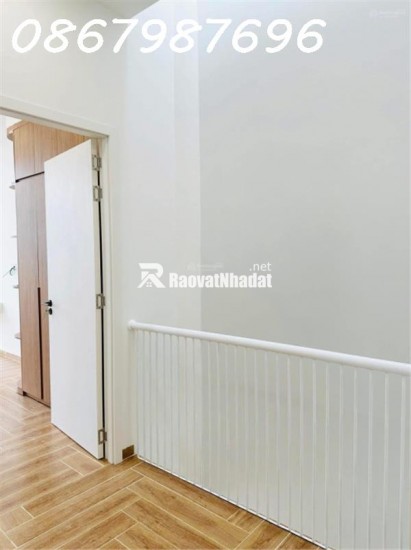 Bán 2 căn nhà đẹp 3 tầng mới xây Mt Triệu Quang Phục. Full nội thất cách biển chỉ 600m