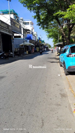 Bán đất 100m2 thổ cư sổ hồng, giá 7,8 tỷ tại Phường 16, Q8, TP.HCM.