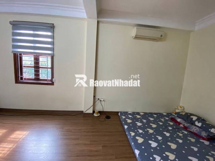 (BÁN NHÀ LÔ GÓC - 2 MẶT THOÁNG - GẦN PHỐ - NGÕ RỘNG)Đặt biệt nhà ngay hồ bồ đề và các tuyến phố ,Nguyễn Văn Cừ,Hồng Tiến,Lâm Hạ,gần trường chợ