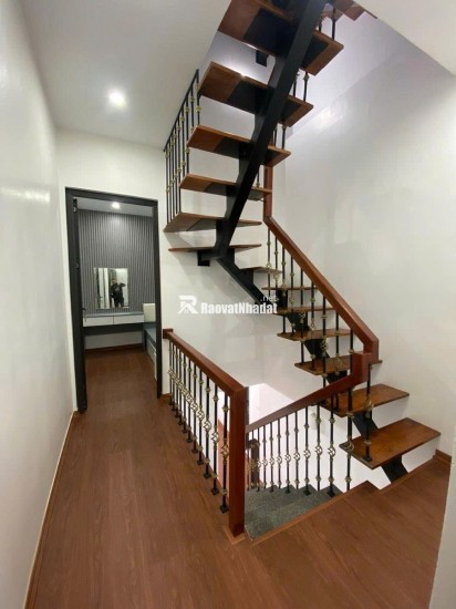 Nhà Đẹp Tân Mai – 4 Tầng – Ngõ Thông – Cách 20m Ra Phố Tân Mai – Nội Thất Sang Trọng