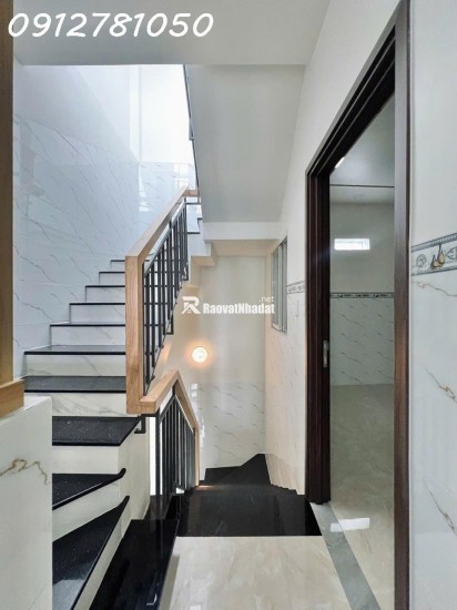 BÁN NHÀ 3 TẦNG, 75M², 4PN, Q.12, TP.HCM - GIÁ 5.2 TỶ - SỔ HỒNG CHÍNH CHỦ