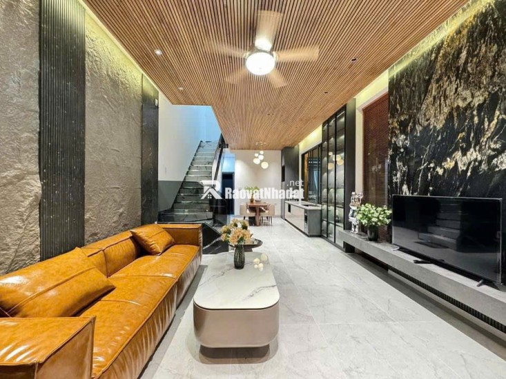 BÁN GẤP NHÀ BIÊN HÒA VỊ TRÍ ĐẸP GIÁ CHỈ 2 TỶ X TIỂU HỌC