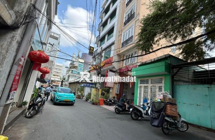 BÁN NHÀ Đ.ĐOÀN NHƯ HÀI - XE HƠI NGỦ TRONG NHÀ -VỊ TRÍ ĐẸP HIẾM NHÀ BÁN.