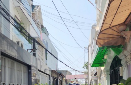 85m2 NHÀ ĐẸP Ở NGAY - TAM BÌNH, TAM PHÚ, TP THỦ ĐỨC - 3 TẦNG BTCT - TẶNG NỘI THẤT XỊN SÒ -  XE HƠI NGỦ TRONG NHÀ