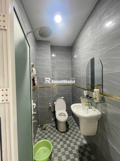 BÁN NHÀ MẶT TIỀN LÊ VĂN VIỆT - 3 TẦNG, 3PN, 4WC - NHỈNH 8 TỶ (TL)