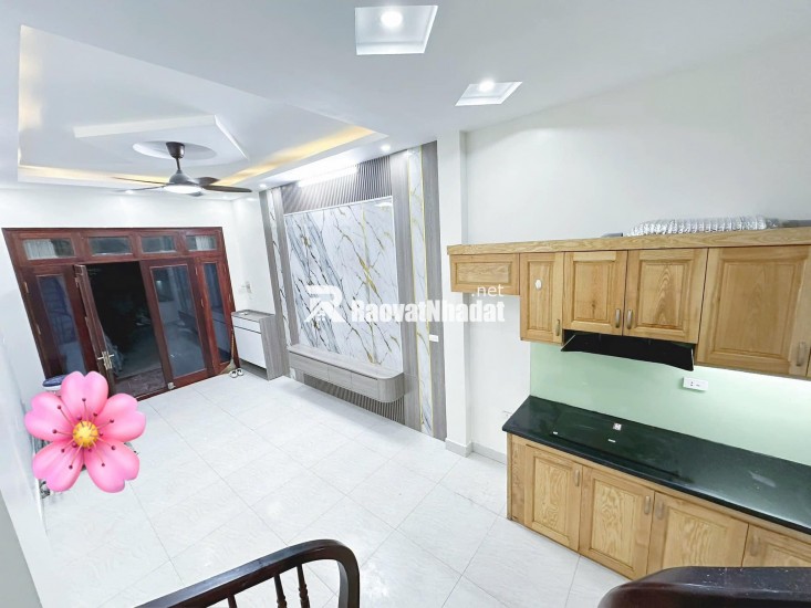 THANH TRÌ - NHÀ 5 TẦNG HIỆN ĐẠI, FULL NỘI THẤT, Ô TÔ ĐỖ CỬA
