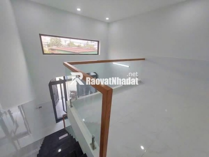 Thủ Đức - Long Thạnh Mỹ - Mặt tiền hẻm trước nhà 6m , chỉ việc dọn vào ở