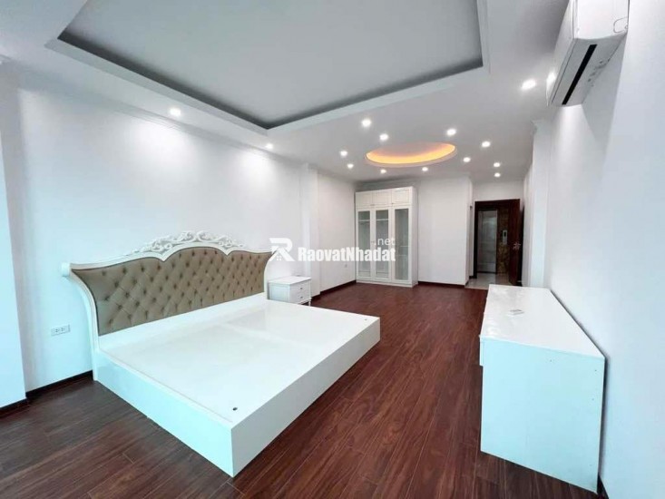 SIÊU HIẾM PHÂN LÔ  