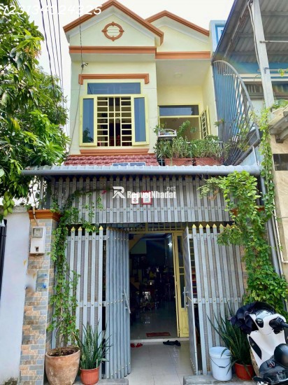 Bán gấp  nhà Lý Thường Kiệt Thị Trấn Hóc Môn 2 tầng, 55m², sổ hồng chính chủ  3.25 tỷ