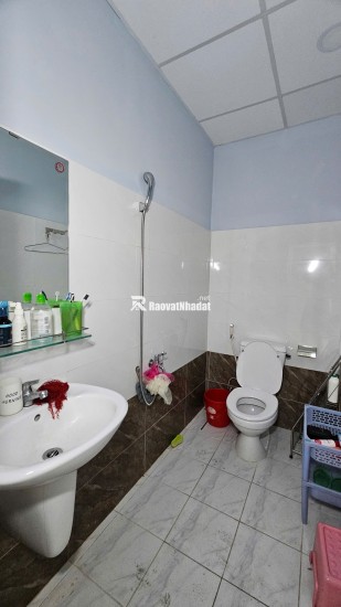 bán gấp nhà MT đường số 6, Bình Hưng Hòa, Bình Tân; 4x21m; sổ hồng; 6,45 tỷ thương lượng