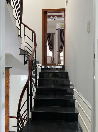 Bán nhà hẻm 64 Hòa Bình, Q11; 4x18m; 2 lầu; SH hoàn công; 7,8 tỷ