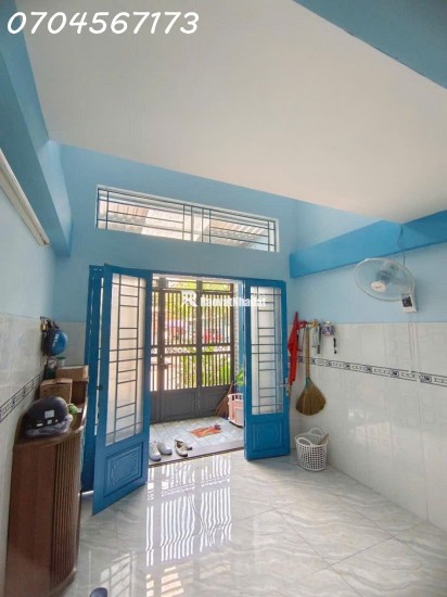 BÁN NHÀ MẶT PHỐ QUẬN 7 - 6.9 TỶ - VỊ TRÍ VÀNG - 4 TẦNG - 4PN - SỔ HỒNG CHÍNH CHỦ