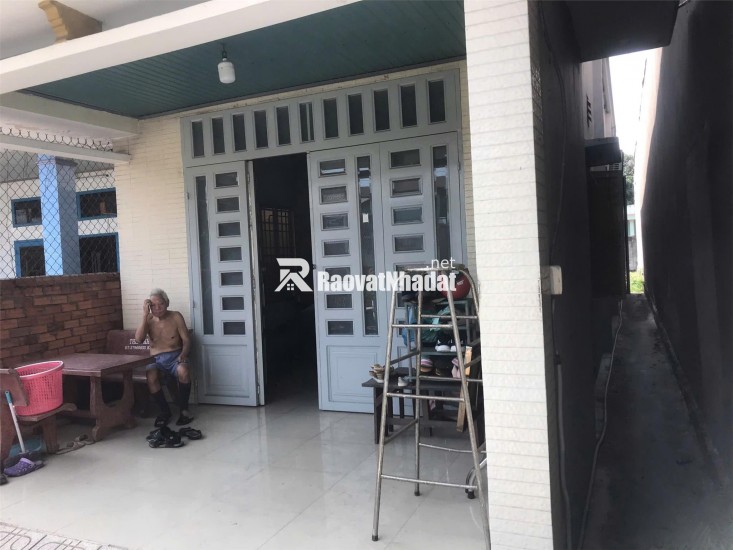 GẤP BÁN NHÀ MẶT TIỀN KINH  DOANH  PHAN VĂN KHẢI (QL22)
