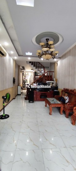 BÁN NHÀ 3 LẦU ĐẸP HẺM 1/  MÃ LÒ – NỞ HẬU, FULL NỘI THẤT GỖ CAO CẤP – GIÁ CHỈ 7.X TỶ