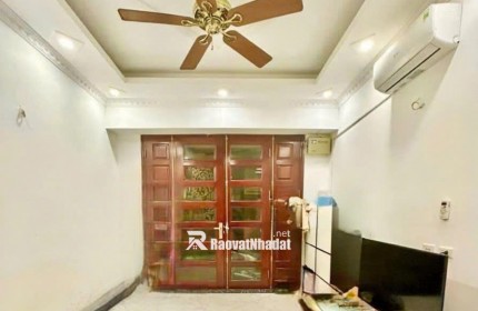 TÔI CẦN BÁN NHÀ NGÕ 79, PHỐ 8/3,LÔ GÓC, KD 32M2, 5 TẦNG, MT4.1M GIÁ 6.2 TỶ