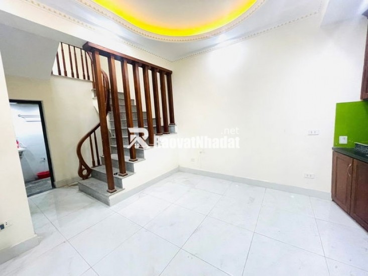 RẺ NHẤT THÁI THỊNH ĐỐNG ĐA 7.8 TỶ 51M NGÕ NÔNG VÀI BƯỚC RA MP THÁI THỊNH, CHỈ VIỆC XÁCH VALI VỀ Ở
