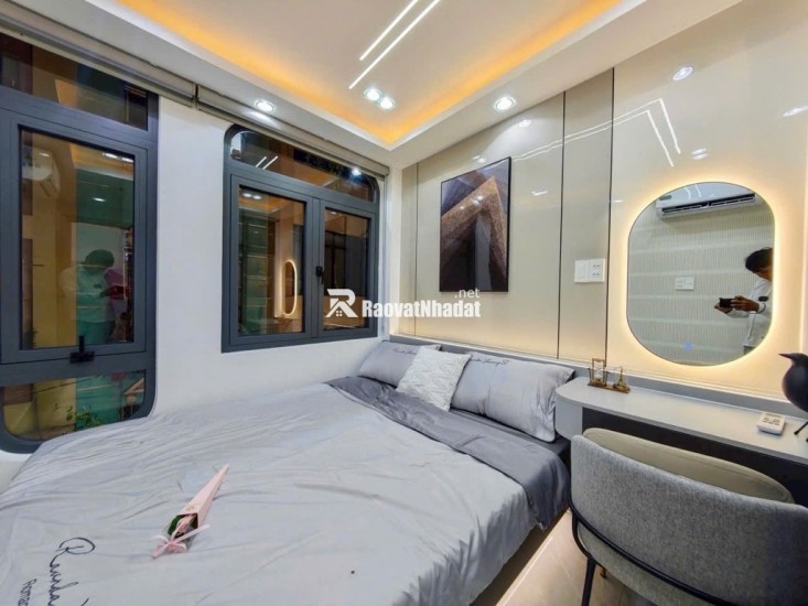 NHÀ QUẬN 3 - VỊ TRÍ ĐẸP, HẺM 4M THÔNG - 3PN, SỔ HỒNG RIÊNG - CHỈ 5.7 TỶ