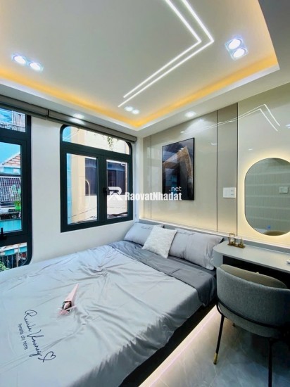 NHÀ QUẬN 3 - VỊ TRÍ ĐẸP, HẺM 4M THÔNG - 3PN, SỔ HỒNG RIÊNG - CHỈ 5.7 TỶ