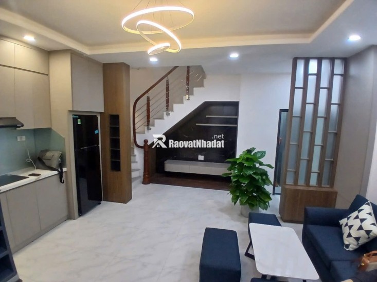Nhà riêng 5 tầng, 3PN, phố Đại La, Hai Bà Trưng gần TimeCity